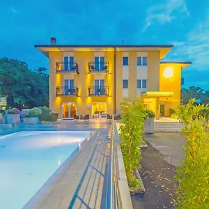 Nuova Barcaccia Hotell